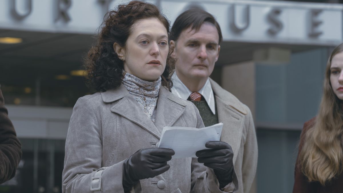 Actor Marin Ireland as Elizabeth Piest in the Peacock series Devil in Disguise: John Wayne Gacy. (Photo Credit: Courtesy of Peacock.)