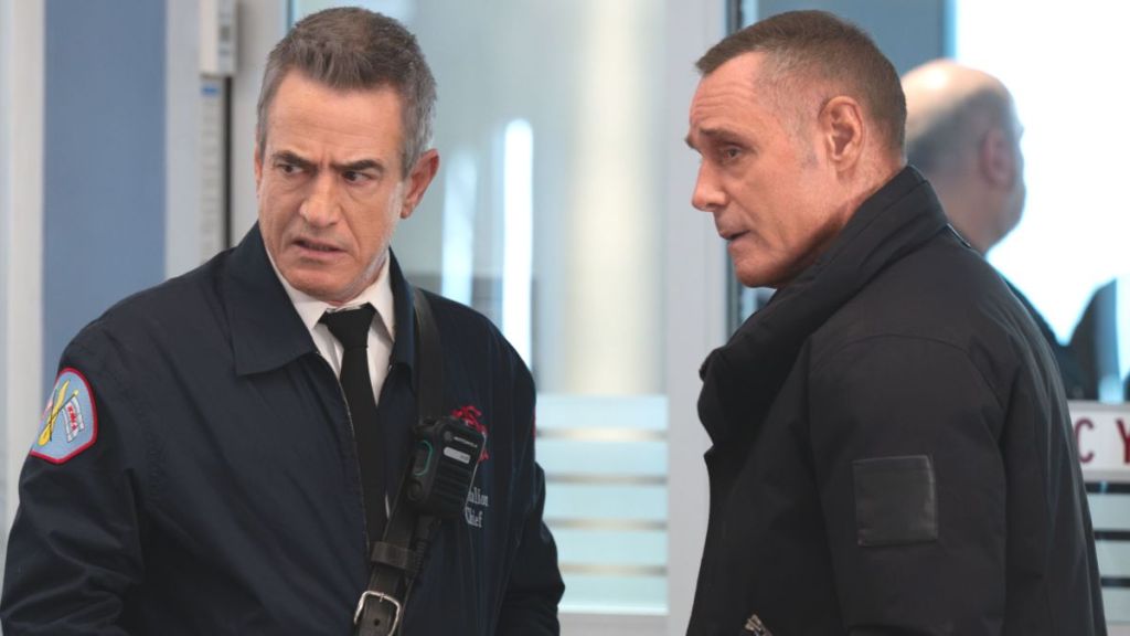 Dermot Mulroney as Dom Pascal and Jason Beghe as Hank Voight in the 2016 One Chicago crossover. (Photo Credit: Courtesy of NBC.)