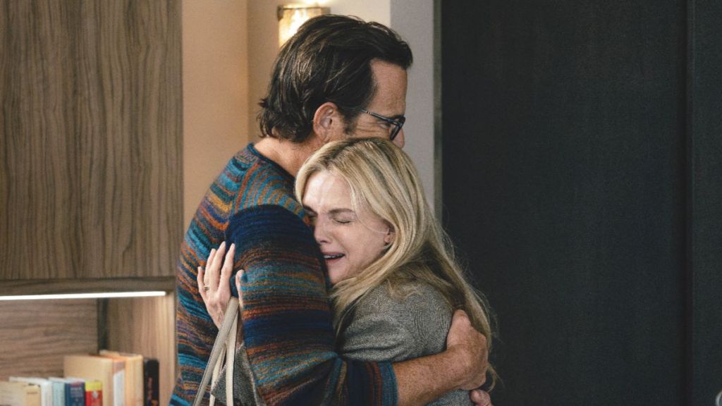 Will Arnett as Phil and Michelle Pfeiffer as Stacy Clyburn in The Madison season 1 episode 6. (Photo Credit: Courtesy of Paramount+.)